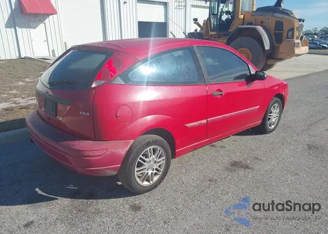 2006 Ford Focus Zx3 z USA, uszkodzony, nr VIN 1FAFP31NX6W257471